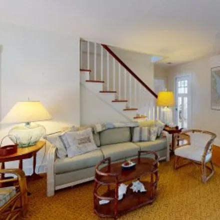 Buy this 6 bed apartment on 2104 Bay Avenue