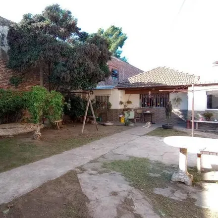 Buy this 3 bed house on Ángel Vargas 303 in Partido de Lomas de Zamora, Lomas de Zamora