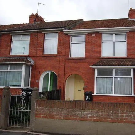 Rent this 4 bed townhouse on 501 Filton Avenue in Bristol, BS7 0LR