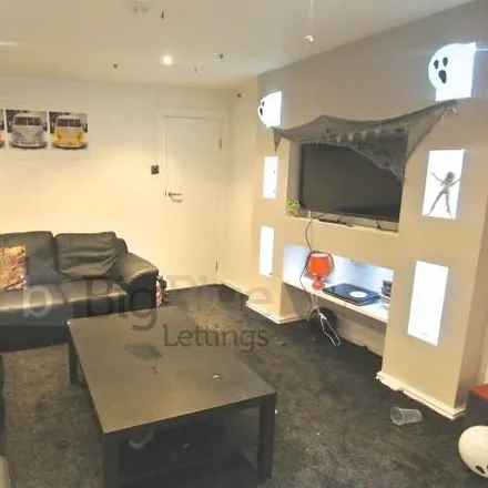 Rent this 7 bed townhouse on 30 Chestnut Avenue in Leeds, LS6 1BA