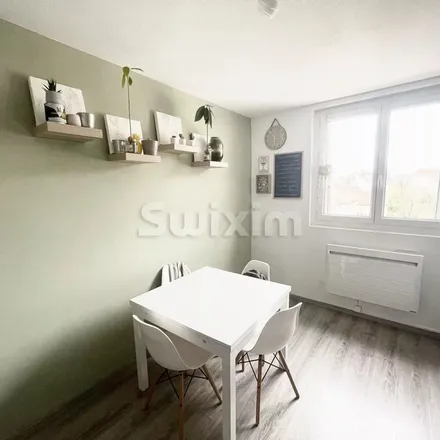 Rent this 4 bed apartment on Curtil in Rue du Moulin, 39300 Ardon