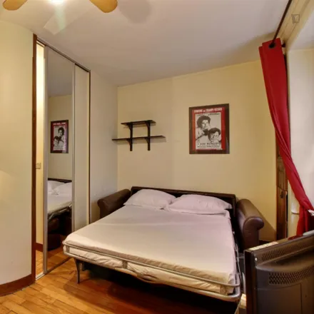 Rent this studio apartment on 10 Rue de Grenelle in 75006 Paris, France