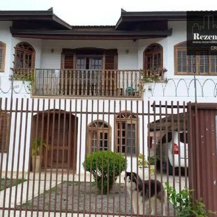 Buy this 4 bed house on Rua Augusto de Mari 2923 in Guaíra, Curitiba - PR