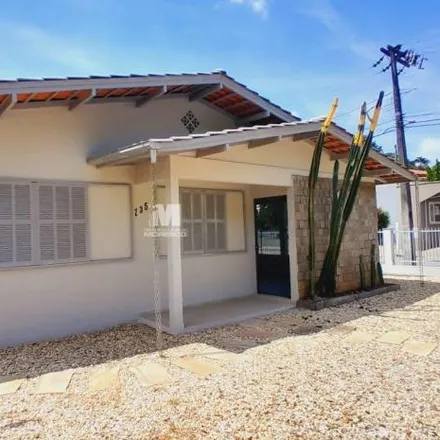 Rent this 4 bed house on Rua São Pedro in São Pedro, Brusque - SC