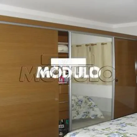Buy this 3 bed apartment on unnamed road in Jardim Holanda, Uberlândia - MG