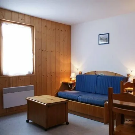 Rent this 2 bed apartment on Saint-Jean-d'Arves in Pont des Chambons, Route des Arves