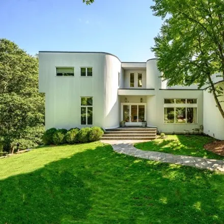 Rent this 4 bed house on 86 Chestnut Hill Lane in Village of Briarcliff Manor, NY 10510