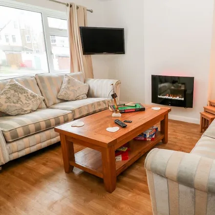 Rent this 3 bed duplex on Bude-Stratton in EX23 8EQ, United Kingdom