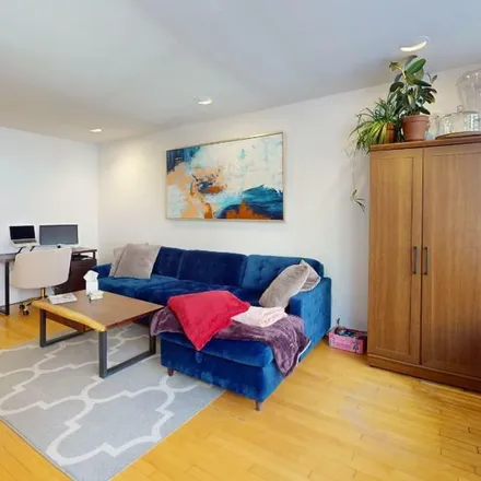 Rent this 1 bed apartment on 300 East 90th Street in New York, NY 10128