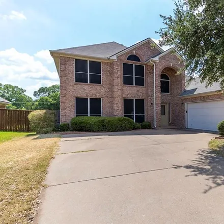 Buy this 5 bed house on 1103 Andromeda Way in Arlington, TX 76013