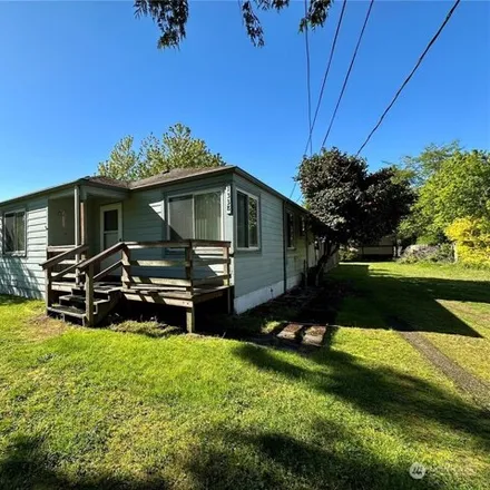 Buy this 2 bed house on 1338 South 279th Street in Des Moines, WA 98198