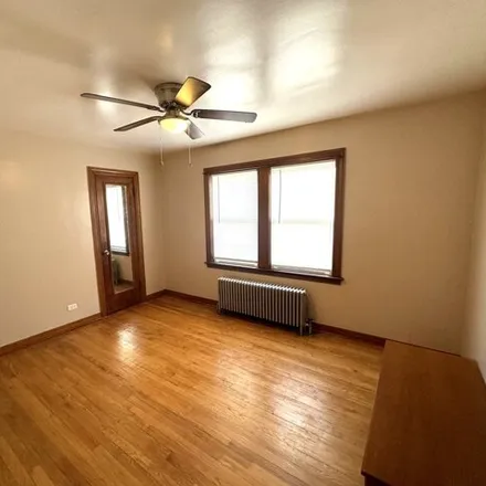 Image 3 - 7050 South Maplewood Avenue, Chicago, IL 60629, USA - House for rent