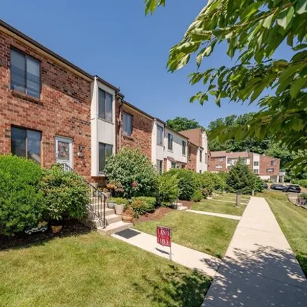 Image 3 - 6814 Hilltop Dr Unit 194, Brookhaven, Pennsylvania, 19015 - Townhouse for sale