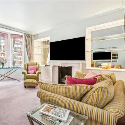 Image 4 - Avenue Court, Draycott Avenue, London, SW3 3AA, United Kingdom - Apartment for sale