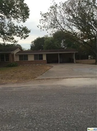 Image 5 - 1398 North McLeod Street, Cuero, TX 77954, USA - House for sale