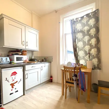 Rent this 1 bed apartment on Clarke's City Arms in Prussia Street, Oxmantown