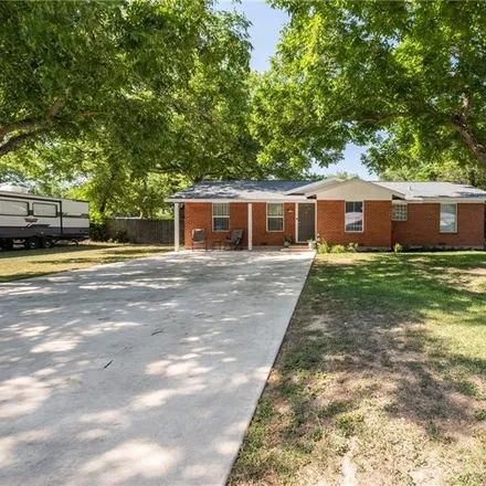 Buy this 3 bed house on 1399 Northeast 8th Street in Smithville, TX 78957