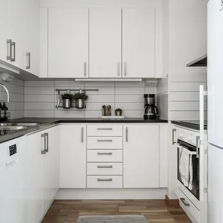 Rent this 2 bed apartment on Vallagränd 3 in 136 36 Handen, Sweden
