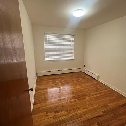 Rent this 3 bed apartment on 267 West 256th Street in New York, NY 10471