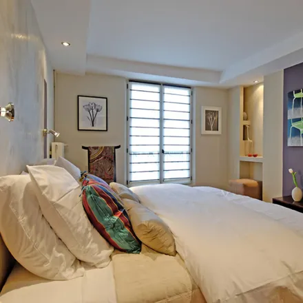 Rent this 2 bed apartment on 41 Rue de Vaugirard in 75006 Paris, France