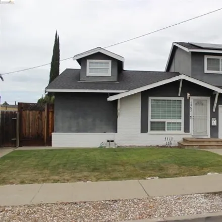Buy this 4 bed house on 1363 North P Street in Livermore, CA 94551