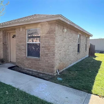Rent this 3 bed duplex on 121 Cambridge Drive in Saginaw, TX 76179