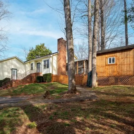 Image 4 - 207 Saint Ives Rd, Charlottesville, Virginia, 22911 - House for sale