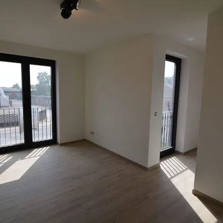 Rent this 3 bed apartment on Joris de Hozestraat 51 in 2300 Turnhout, Belgium