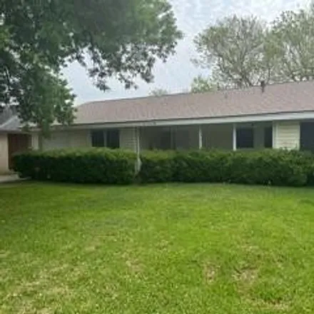 Buy this 3 bed house on 618 Lazy Lane in Port Lavaca, TX 77979