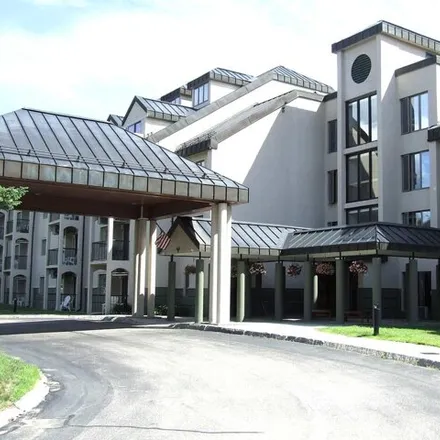 Image 2 - Rivergreen Resort Hotel, Cooper Memorial Drive, Lincoln, Grafton County, NH 03251, USA - Condo for sale