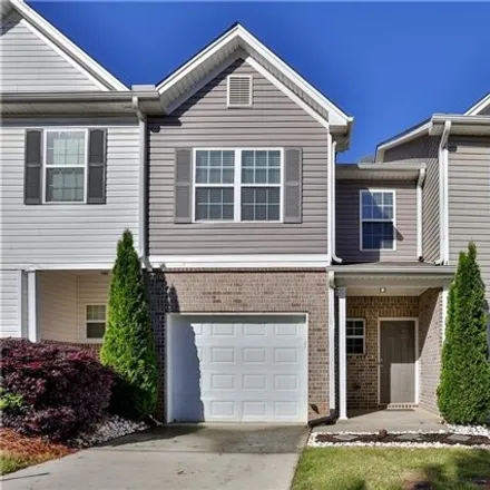 Rent this 3 bed townhouse on 4739 Beacon Ridge in Flowery Branch, Hall County