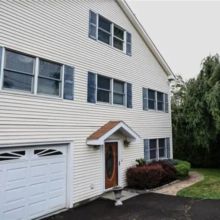 Image 2 - 4 Silver Street, Byram, Greenwich, CT 06830, USA - House for rent