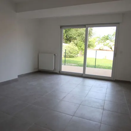 Rent this 3 bed apartment on 135 Grande Rue in 69600 Oullins, France