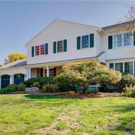 Buy this 4 bed house on 28 Meadowbrook Drive in Barrington, RI 02806