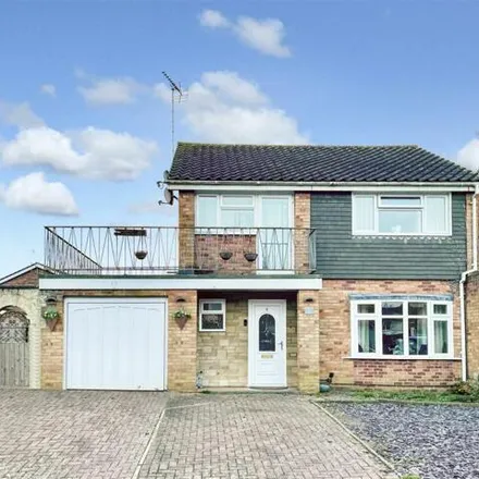 Buy this 4 bed house on Tealsbrook in Swindon, SN3 5AU