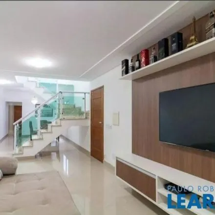 Buy this 3 bed house on Avenida Tiradentes 3105 in Bom Clima, Guarulhos - SP
