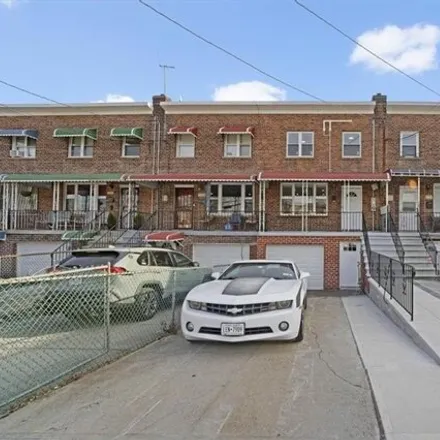 Buy this 3 bed house on 2918 Baisley Avenue in New York, NY 10461