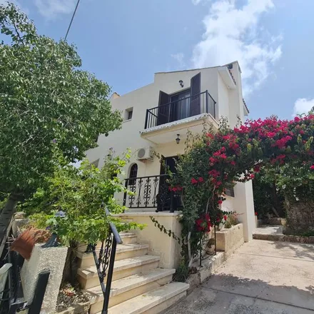 Buy this 2 bed house on Leoforos Miltiadi Stylianou in 8577 Κοινότητα Τάλας, Cyprus