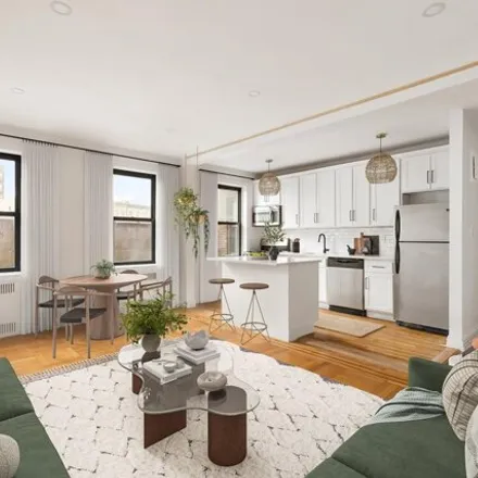 Image 2 - 192 East 8th Street, New York, NY 11218, USA - Apartment for sale