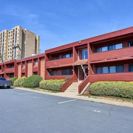 Image 3 - 1508 South George Mason Drive, Arlington, VA 22204, USA - Condo for sale