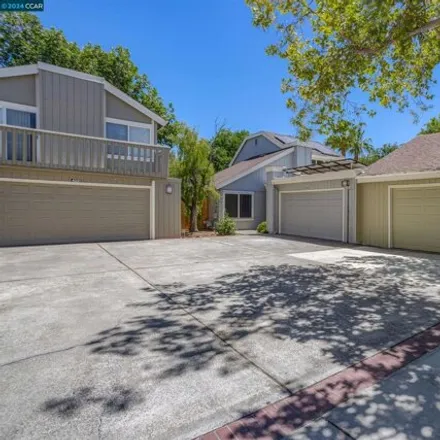Buy this 3 bed townhouse on Dubhe Court in Concord, CA 94521