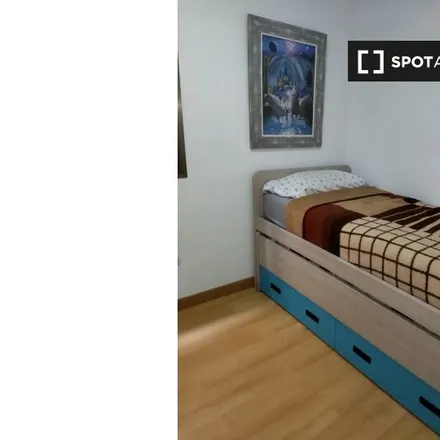 Rent this 3 bed room on Avenida Ancha de Castelar in 1, 03690 Sant Vicent del Raspeig / San Vicente del Raspeig