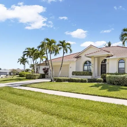 Image 2 - 206 Seahorse Ct, Marco Island, Florida, 34145 - House for sale
