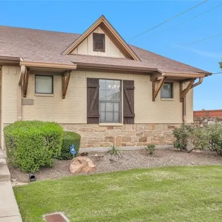Buy this 3 bed house on Capps Drive in Koppe, College Station