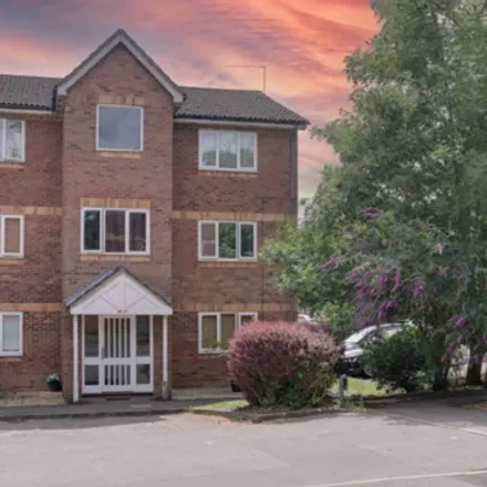 Image 7 - Simmonds Close, Binfield, RG42 1FL, United Kingdom - Apartment for sale