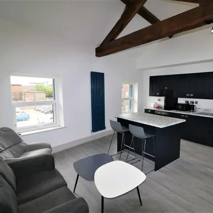 Rent this 5 bed apartment on Liverpool John Moores University City Campus in Tithebarn Street, Pride Quarter