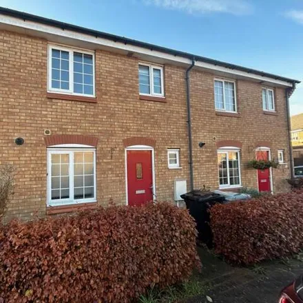 Buy this 3 bed townhouse on Newbury Crescent in Bourne, PE10 0JZ