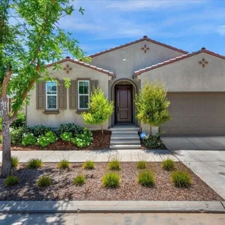 Buy this 3 bed house on 824 Orchard Hills Rd in Madera, California