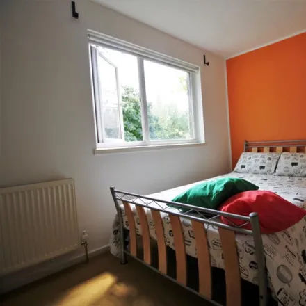 Rent this 4 bed townhouse on 17-28 Redcastle Close in London, E1W 3DQ