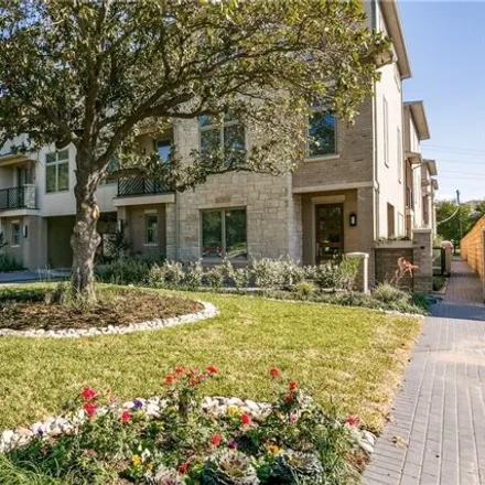 Rent this 3 bed condo on 4514 Abbott Avenue in Highland Park, Dallas County